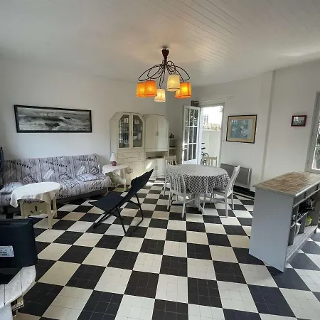 Apartment Duplex 3 Chambres, Terrasse, A 600m De La - - Fr-1-224b-185 *